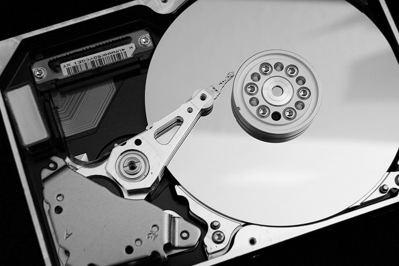SPINDLE HARD DRIVE OR HARD DISC DRIVE HDD